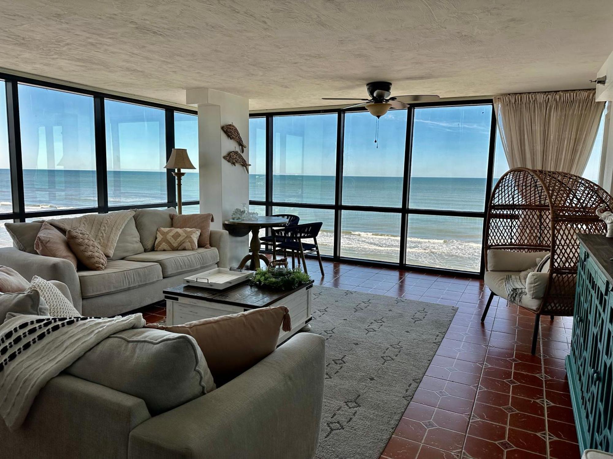 Beautiful Oceanfront Two Bedroom Condo Daytona Beach Extérieur photo